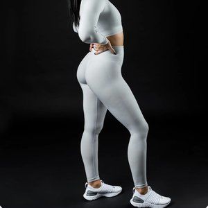 Alphalete Amplify Leggings